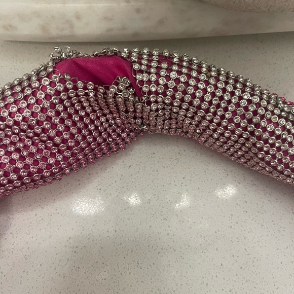 OMBRÉ BARBIE PINK SHIMMER BAG! Zip closure! New tags! Beautiful - Picture 7 of 8